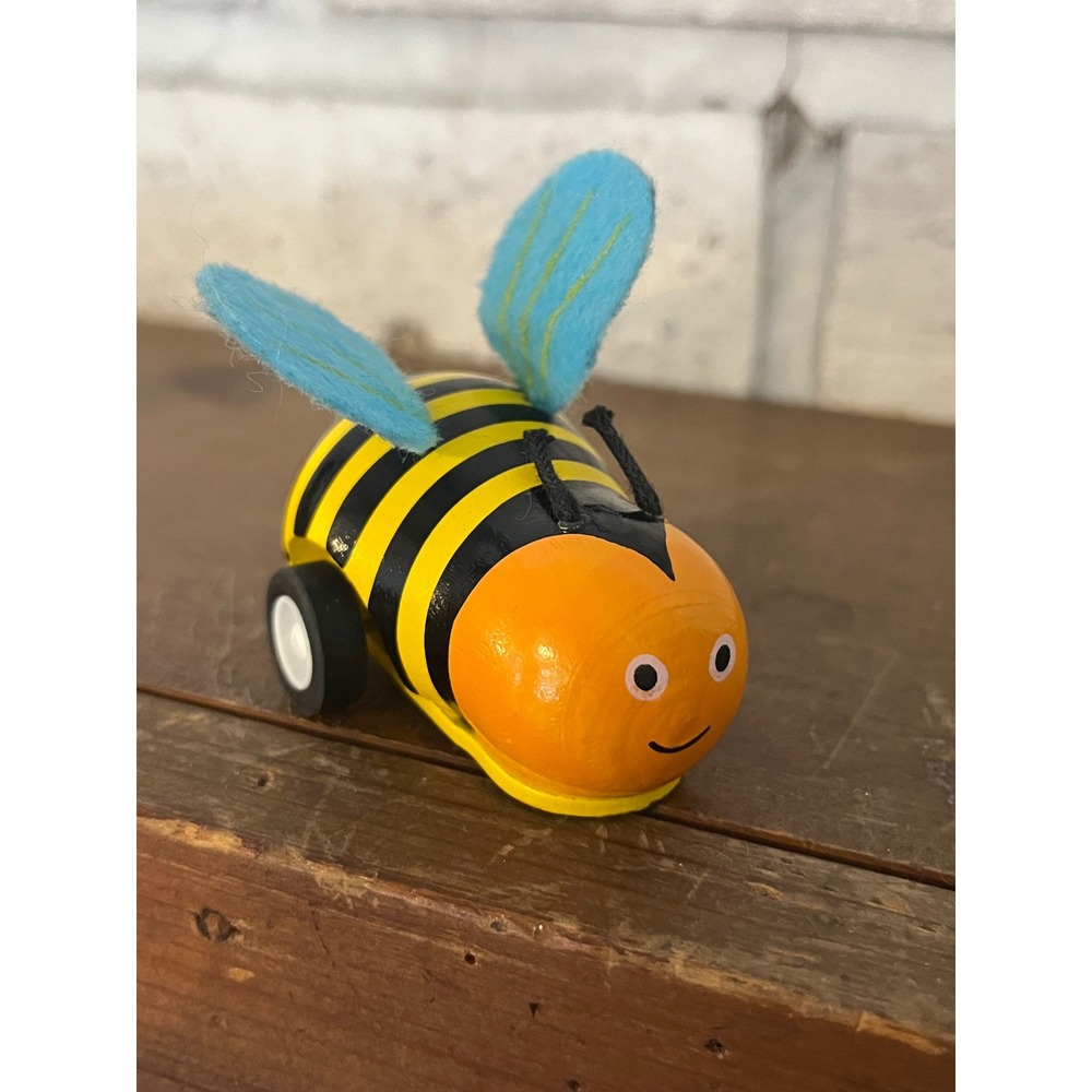 Bee Wood Racer Pull Back Toy - Picture 2 of 5